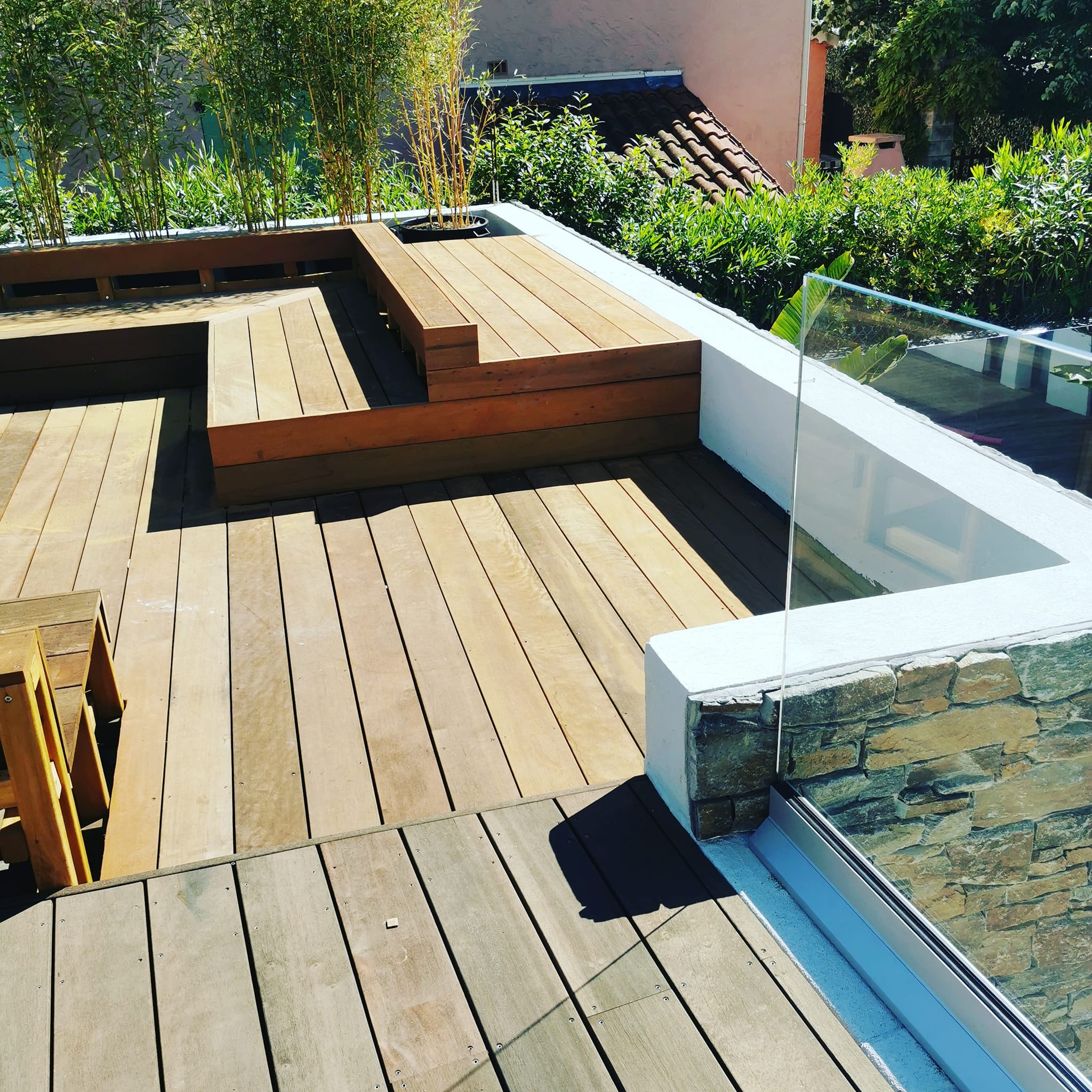 banquette integrée en bois